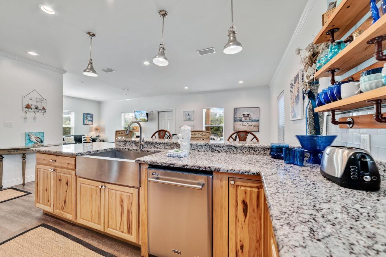 גולף שורז Walk To Beach, Secluded, Gazebo With Grill, 1Gig Wifi, Washer And Dryer, Games מראה חיצוני תמונה