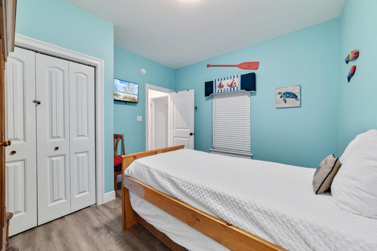 גולף שורז Walk To Beach, Secluded, Gazebo With Grill, 1Gig Wifi, Washer And Dryer, Games מראה חיצוני תמונה